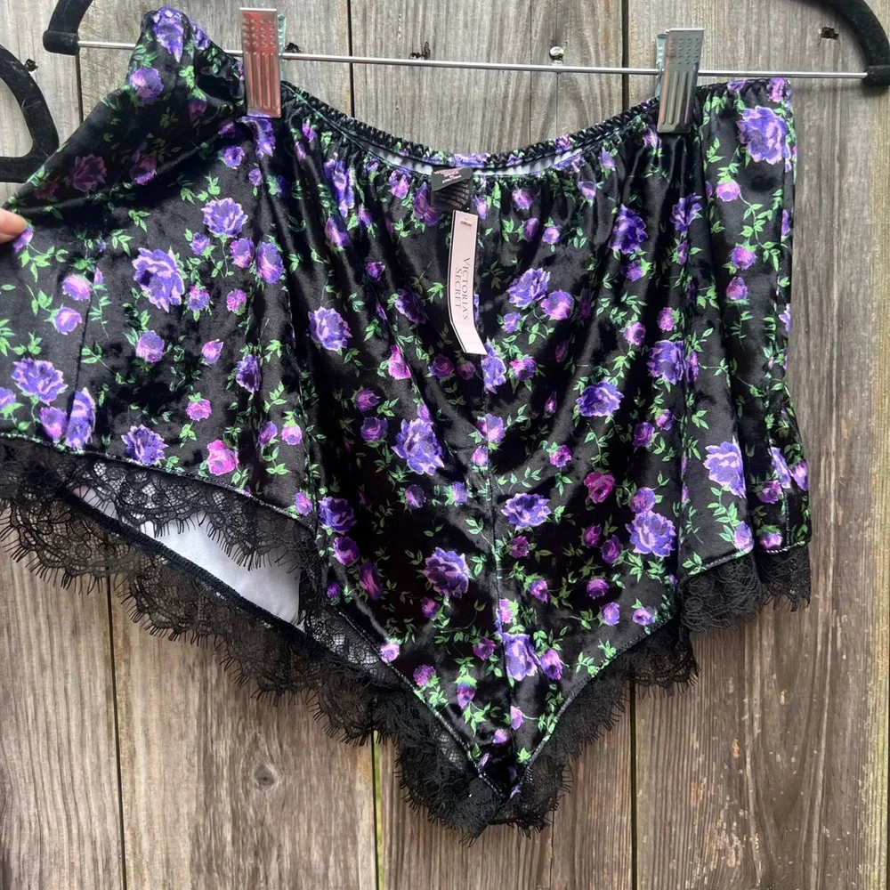 VICTORIAS SECRET Velvet Lace-Back Cami Set Black Purple Floral Women’s Med NWT
